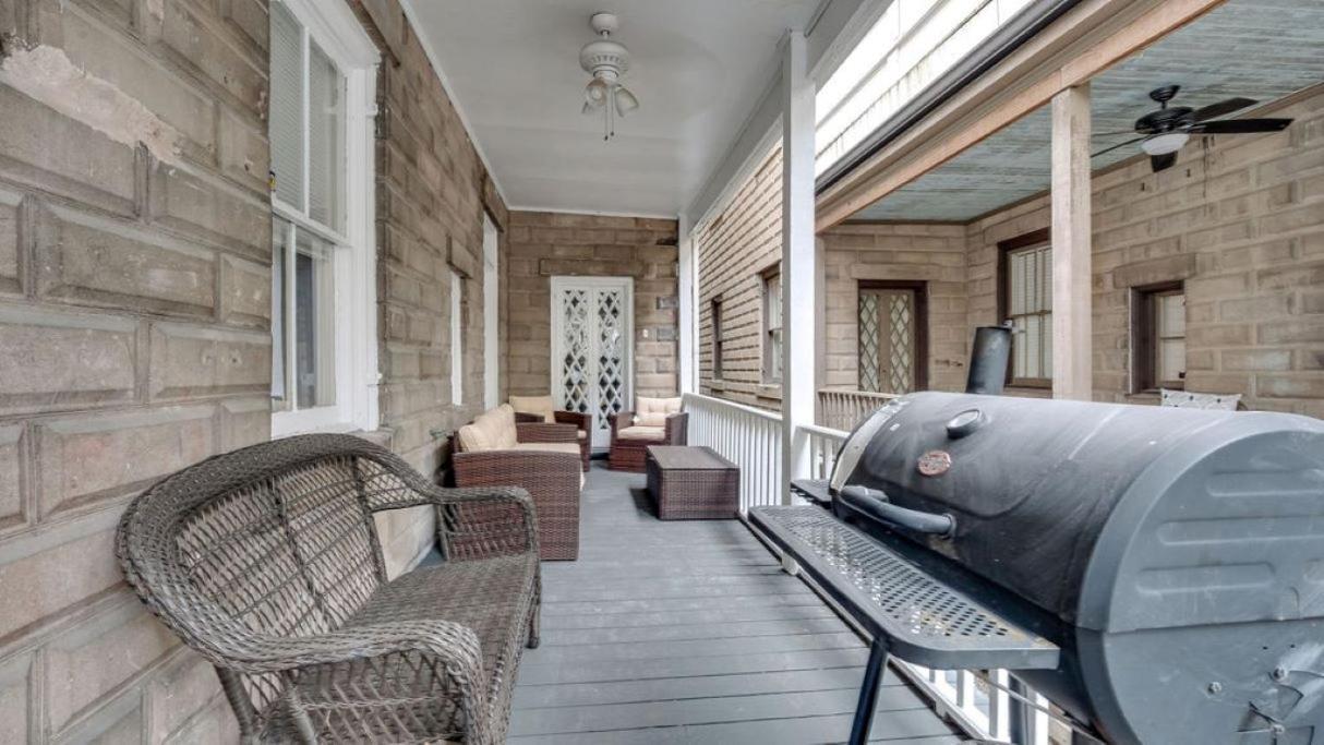 Comfortable Escape In Historic Downtown סוואנה מראה חיצוני תמונה